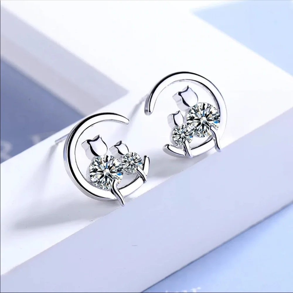 🌟 Silver Cat Moon CZ Stud Earrings